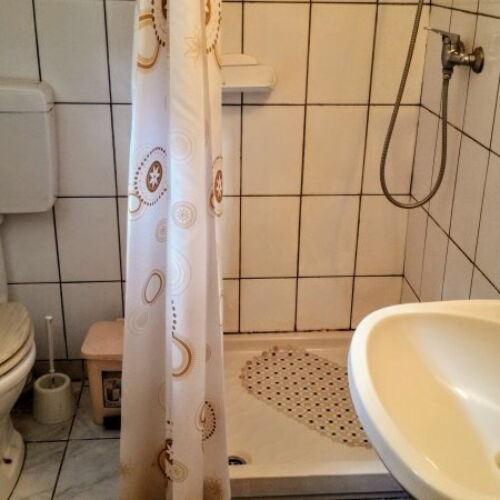 Camera tripla cu baie