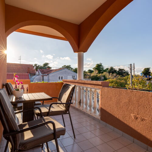 Camera tripla standard