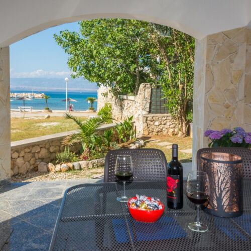 Apartament family cu vedere spre mare cu 2 camere pentru 4 pers.