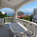 Sea View Upstairs 2-Room Apartment for 4 Persons (extra bed available)