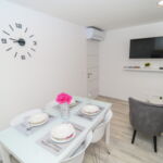 Panoramic Upstairs 2-Room Apartment for 3 Persons