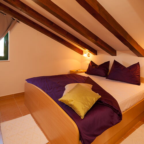 Apartament cu vedere spre grădină b cu 3 camere pentru 5 pers.