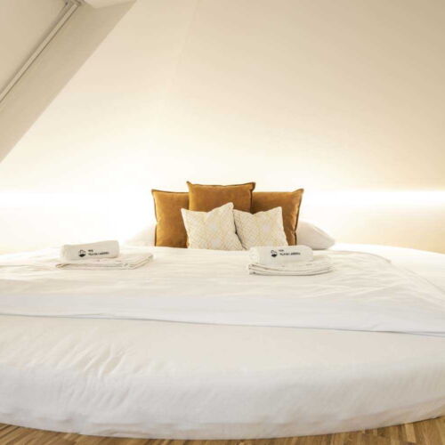 Apartman s vanou s terasou s manželskou postelí s 1 ložnicí