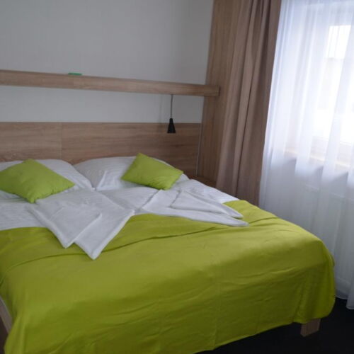 Twin Room with Shower
