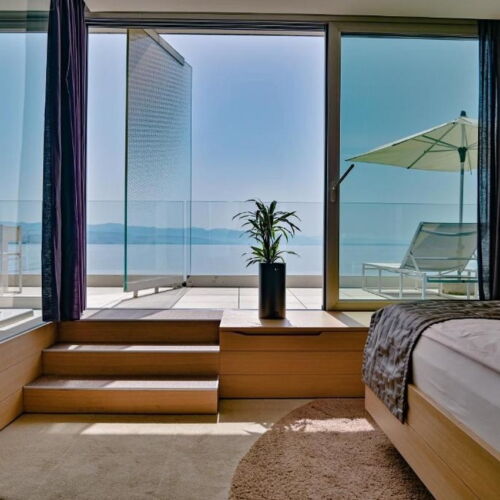 Camera dubla deluxe cu vedere spre mare