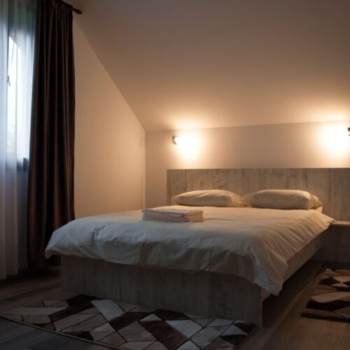 Domek drewniany 8-osobowy Tourist z łazienką (możliwa dostawka)