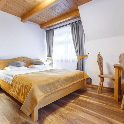 Pokój 2-osobowy na piętrze na poddaszu