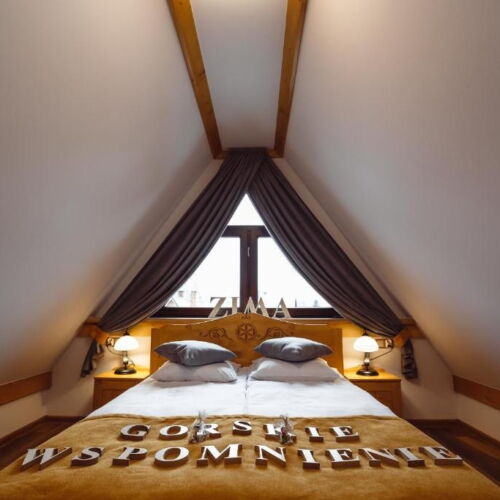 Pokój 4-osobowy na poddaszu Family