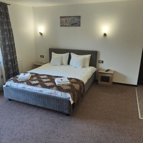 Camera dubla cu balcon