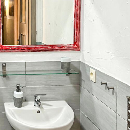 Casă de vară pentru 9 pers. (se inchirieaza doar integral)