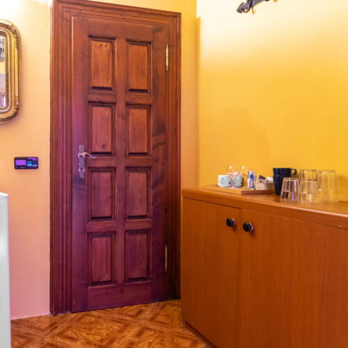 Double Room (extra bed available)