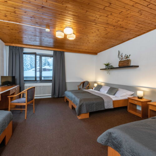 Standard Balcony Quadruple Room