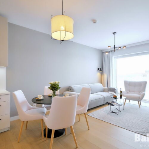 Apartament 4-osobowy z 2 pomieszczeniami sypialnianymi