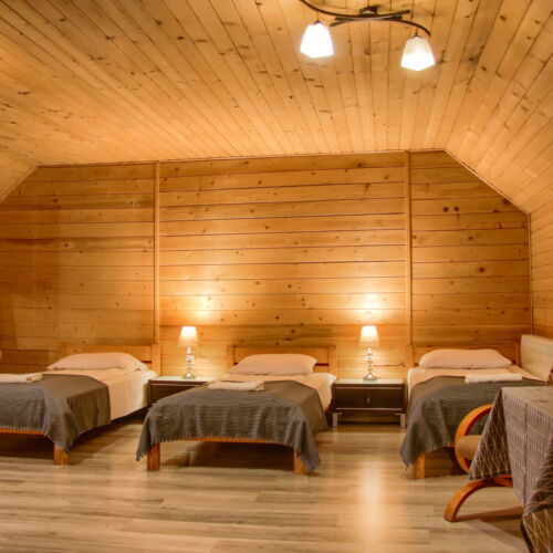 Apartament 5-osobowy na parterze Premium z 2 pomieszczeniami sypialnianymi (możliwa dostawka)