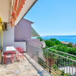 Sea View Upstairs 3-Room Apartment for 7 Persons
