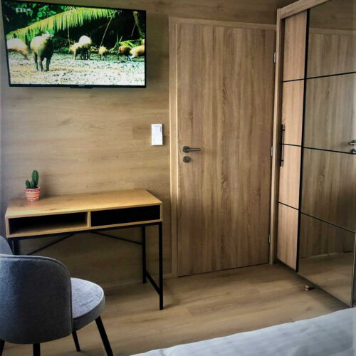 Apartament cu duș cu chicinetă proprie pentru 4 pers.