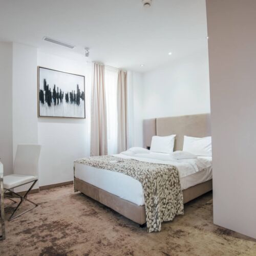 Camera dubla exclusive cu terasă