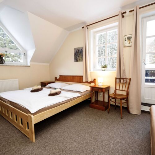 Balcony Triple Room with Shower