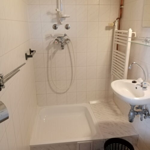 Camera dubla classic la etaj