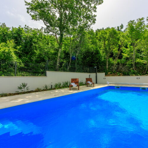 Air Conditioned Villa for 8 Persons with Terrace