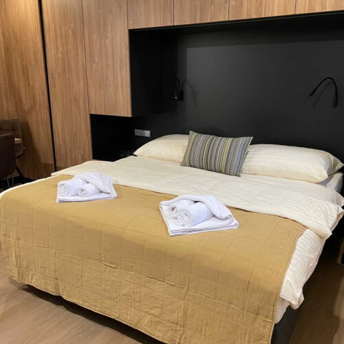 Apartman se sprchou s vlastní kuchyňkou pro 2 os.