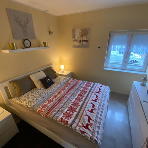 Apartman pro 6 os. se 3 ložnicemi na přízemí v podkroví