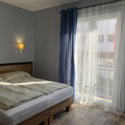 Familie Vierbettzimmer mit Verbindungstür