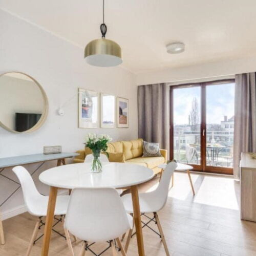 Apartament pentru 4 pers. (se inchirieaza doar integral)