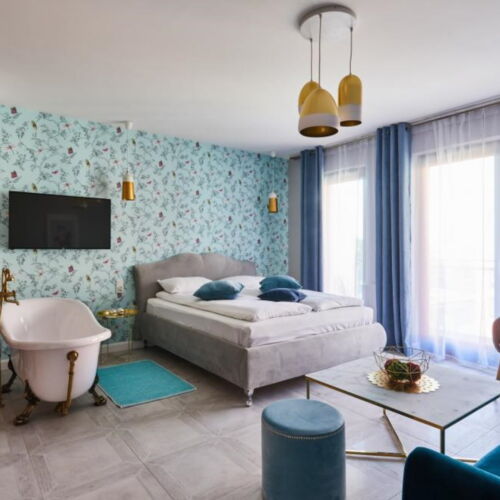 Apartament pentru 3 pers. (se inchirieaza doar integral)