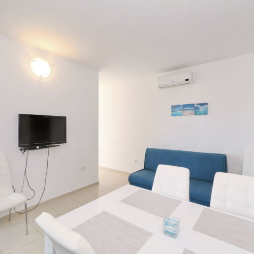 Apartman s klimatizací pro 6 os. se 3 ložnicemi s výhledem na moře