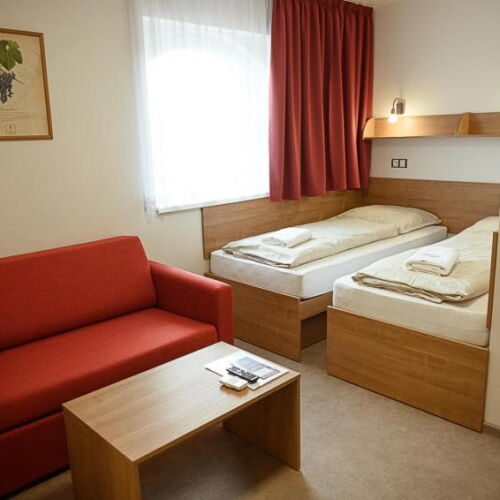 Pokoj s klimatizací se společnou kuchyňkou pro 2 os. (s možností přistýlky)