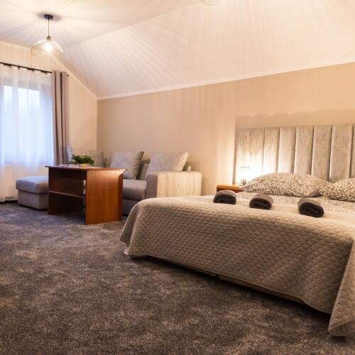 Upstairs Quadruple Room ensuite