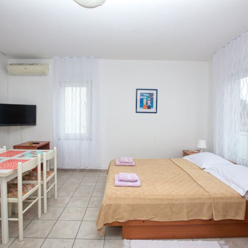 Apartament 2-osobowy z klimatyzacją z widokiem na morze z 1 pomieszczeniem sypialnianym AS-15320-b