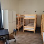 Közös fürdőszobás 1 ágy / ágyanként foglalható női egyágyas szoba