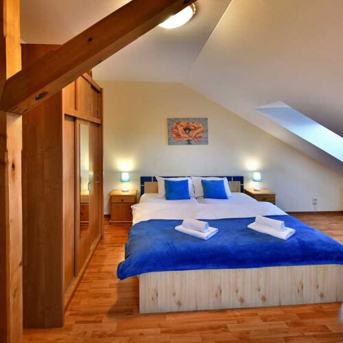 Dreibettzimmer mit Dusche und Eigener Teeküche