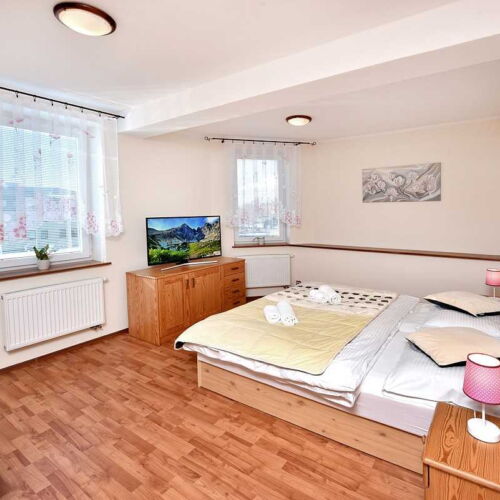 5-Bett-Zimmer mit Dusche und Eigner Küche (Zusatzbett möglich)