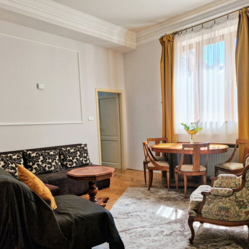 Apartament 4-osobowy Family z widokiem na dziedziniec z 2 pomieszczeniami sypialnianymi