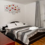 1-Room Family Apartment for 4 Persons with Garden