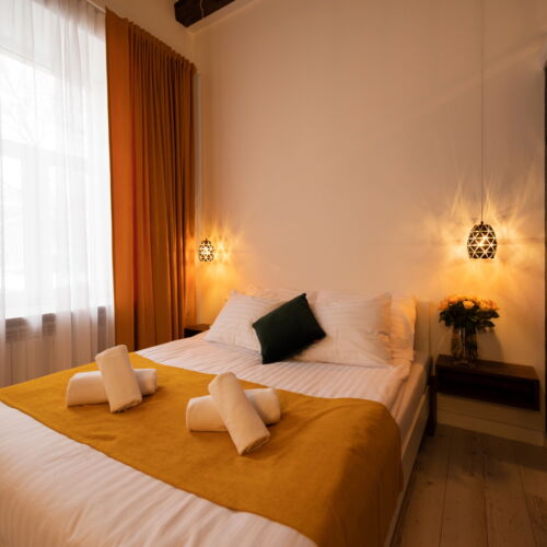 Pokój 4-osobowy na piętrze z widokiem na miasto