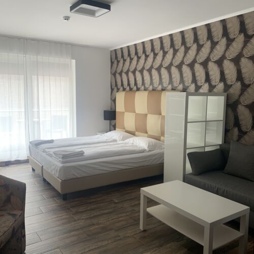 Camera tripla classic