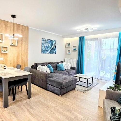 Apartament 4-osobowy w suterenie na parterze z 2 pomieszczeniami sypialnianymi