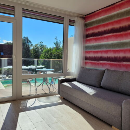 Pokój 3-osobowy z balkonem pokój od strony basenu