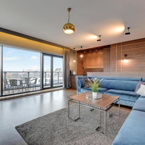 Apartament pentru 8 pers. (se inchirieaza doar integral)