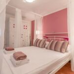 Apartman s klimatizací s terasou pro 6 os. se 2 ložnicemi A-19804-a