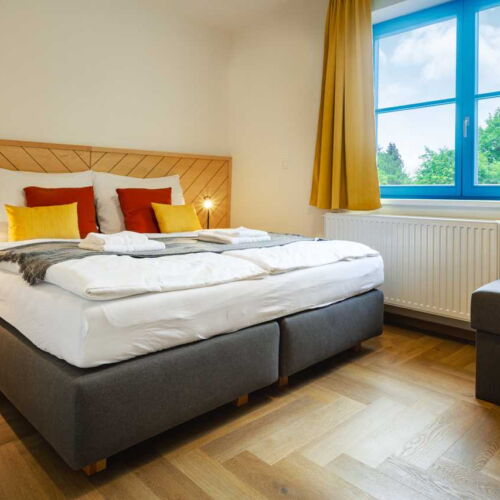 Apartman se sprchou s privátní koupelnou mimo apartmán pro 4 os.