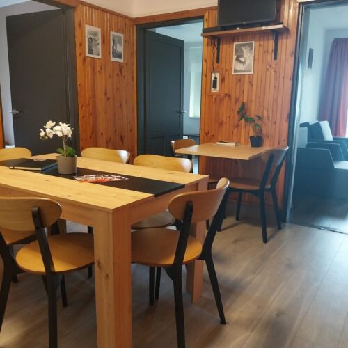 Forest View Mountain View Apartment for 10 Persons
