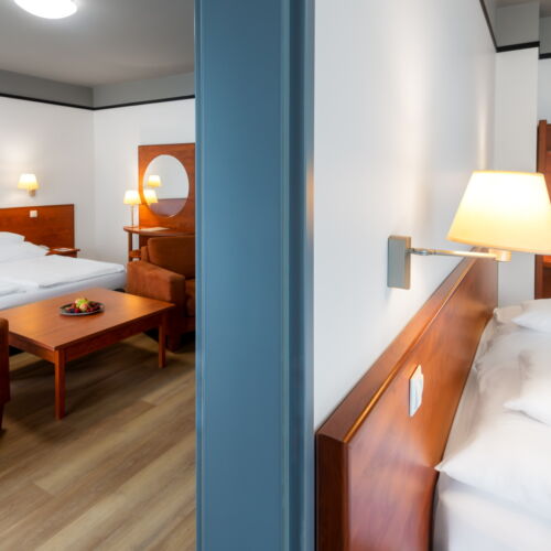 Pokój 4-osobowy Pokój rodzinny (2 pokoje łączone) (Skrzydło zachodnie)