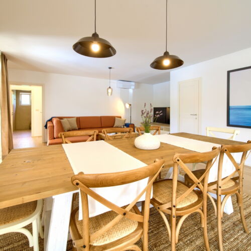 Whole House Family Villa for 8 Persons