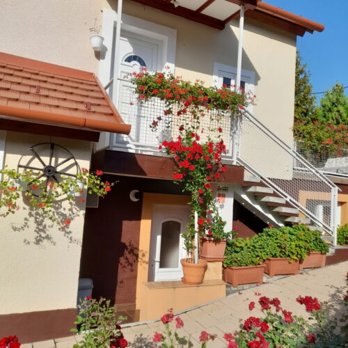 Suita s vlastní kuchyňkou pro 3 os. s 1 ložnicí v přízemí