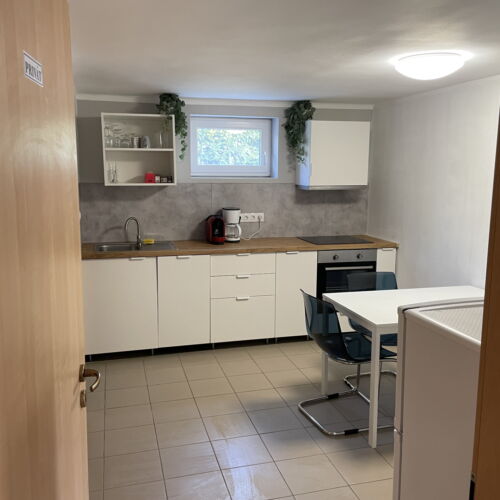 1-Zimmer-Apartment für 2 Personen Parterre mit Aussicht auf den Garten